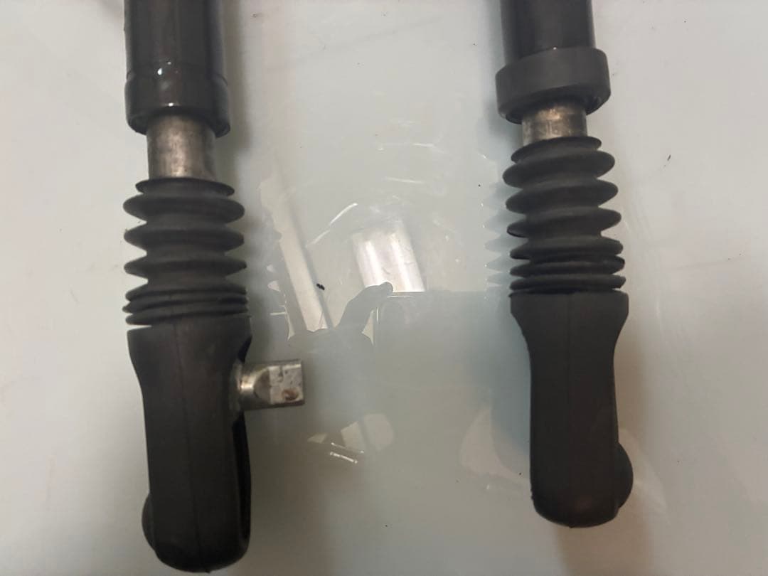 アプリオ　SA11J フロントフォーク　ステム　ヤマハアプリオ　サスペンション