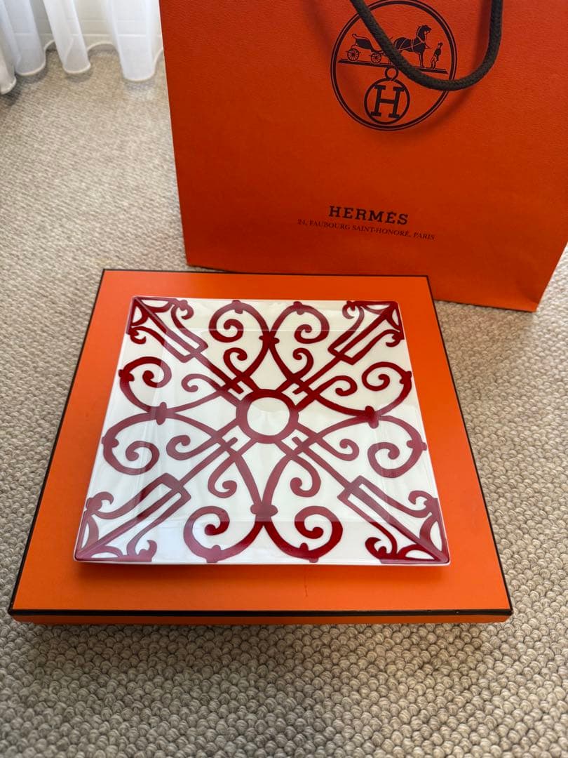 《値下げ》超美品HERMESカレ　ガダルキヴィール 19.5センチ５枚有ります