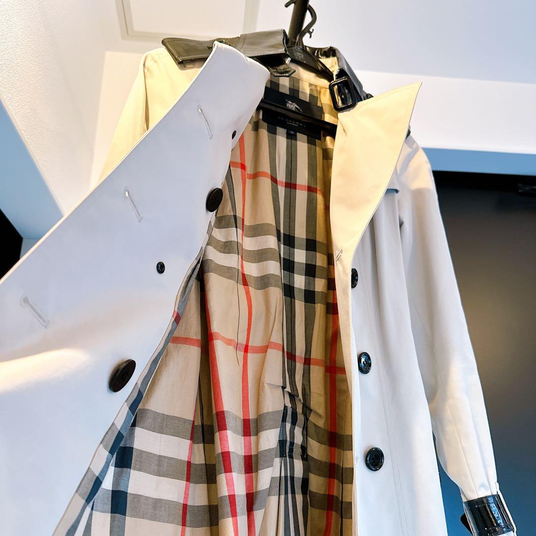 ボ*2様 【美品】BURBERRY バーバリー エナメル 切替 トレンチコートノ