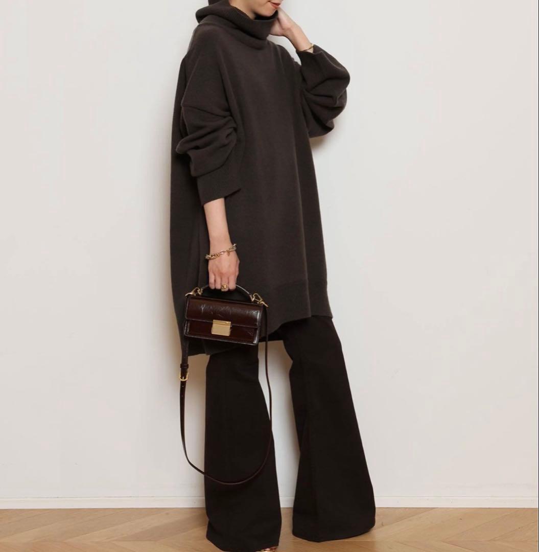 Light タートルネックニットワンピース