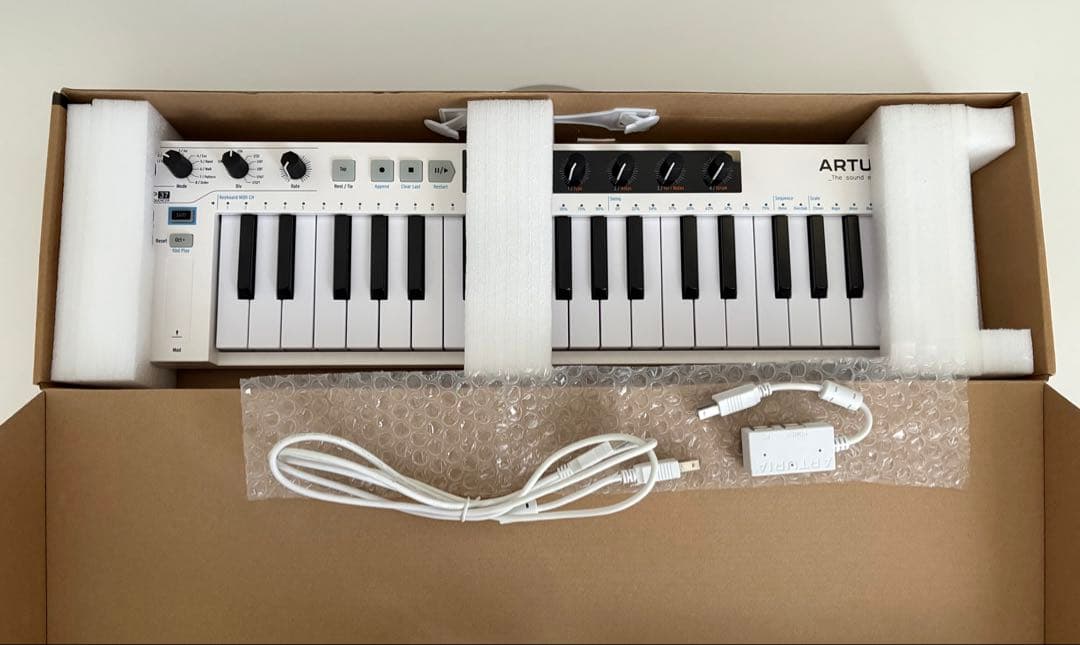 ARTURIA ( アートリア ) KEYSTEP 37 MIDIキーボード