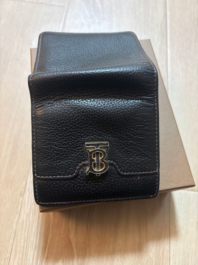 BURBERRY ブラック レザー 二つ折り財布