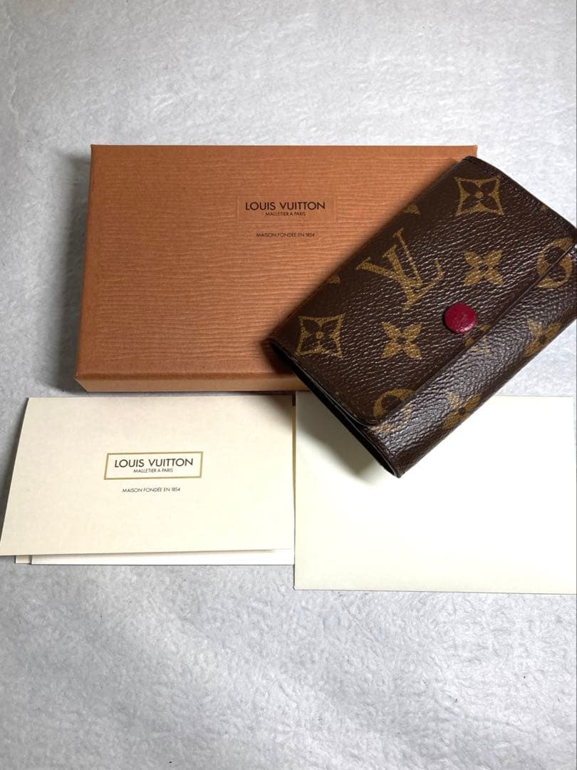 ルイヴィトン　モノグラム　ミュルティクレ6 6連キーケース　箱付き