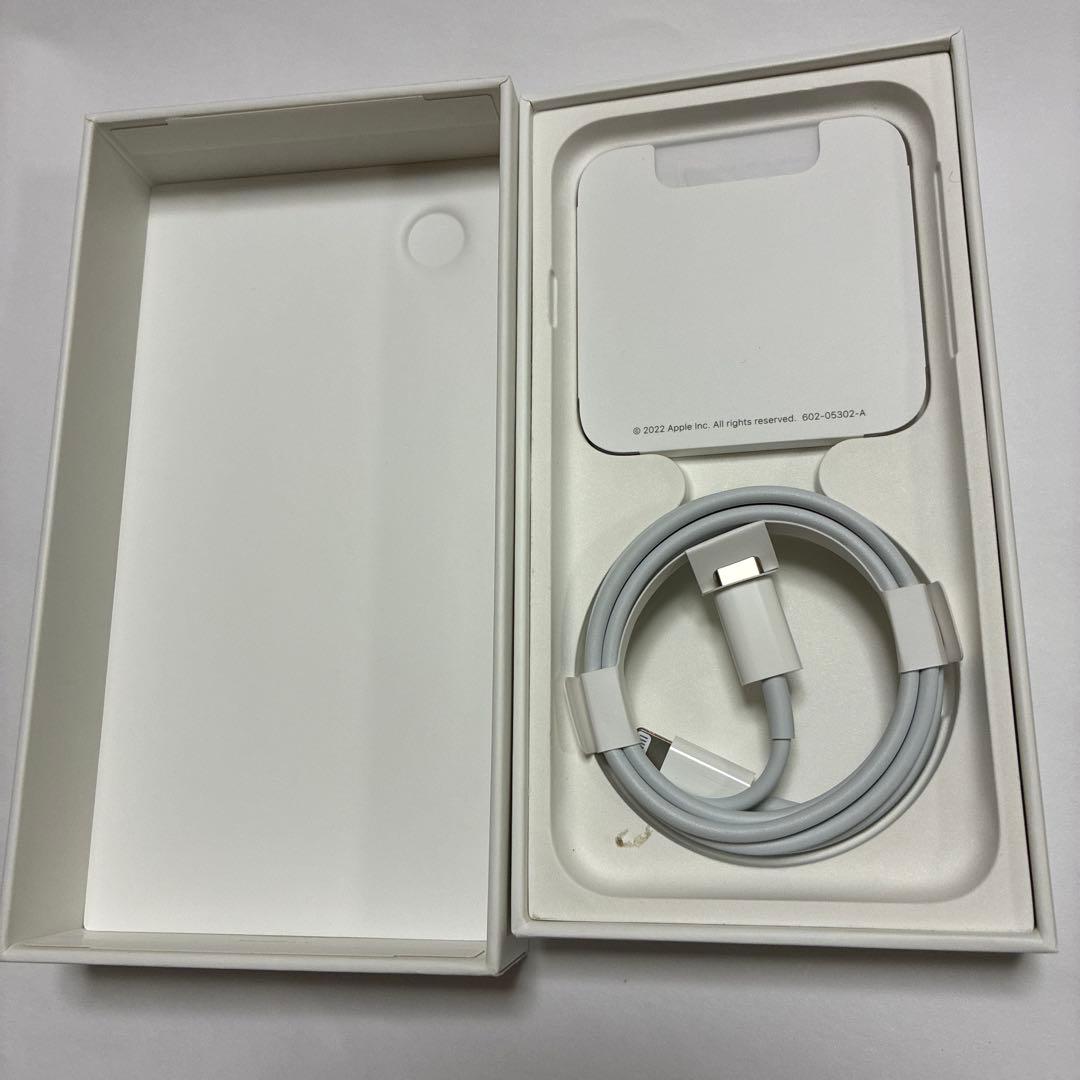 iPhone SE 第3世代64GB ミッドナイト SINフリーバッテリー81％