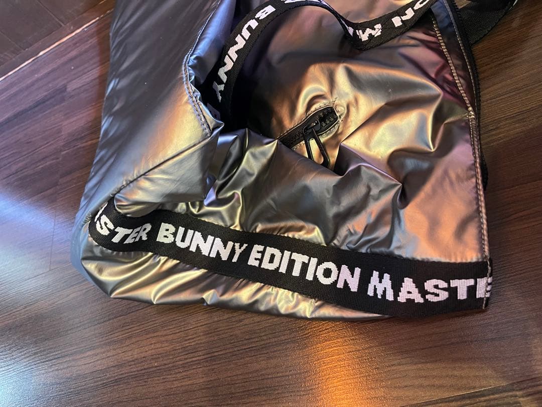 MASTER BUNNY EDITION シルバー バッグ