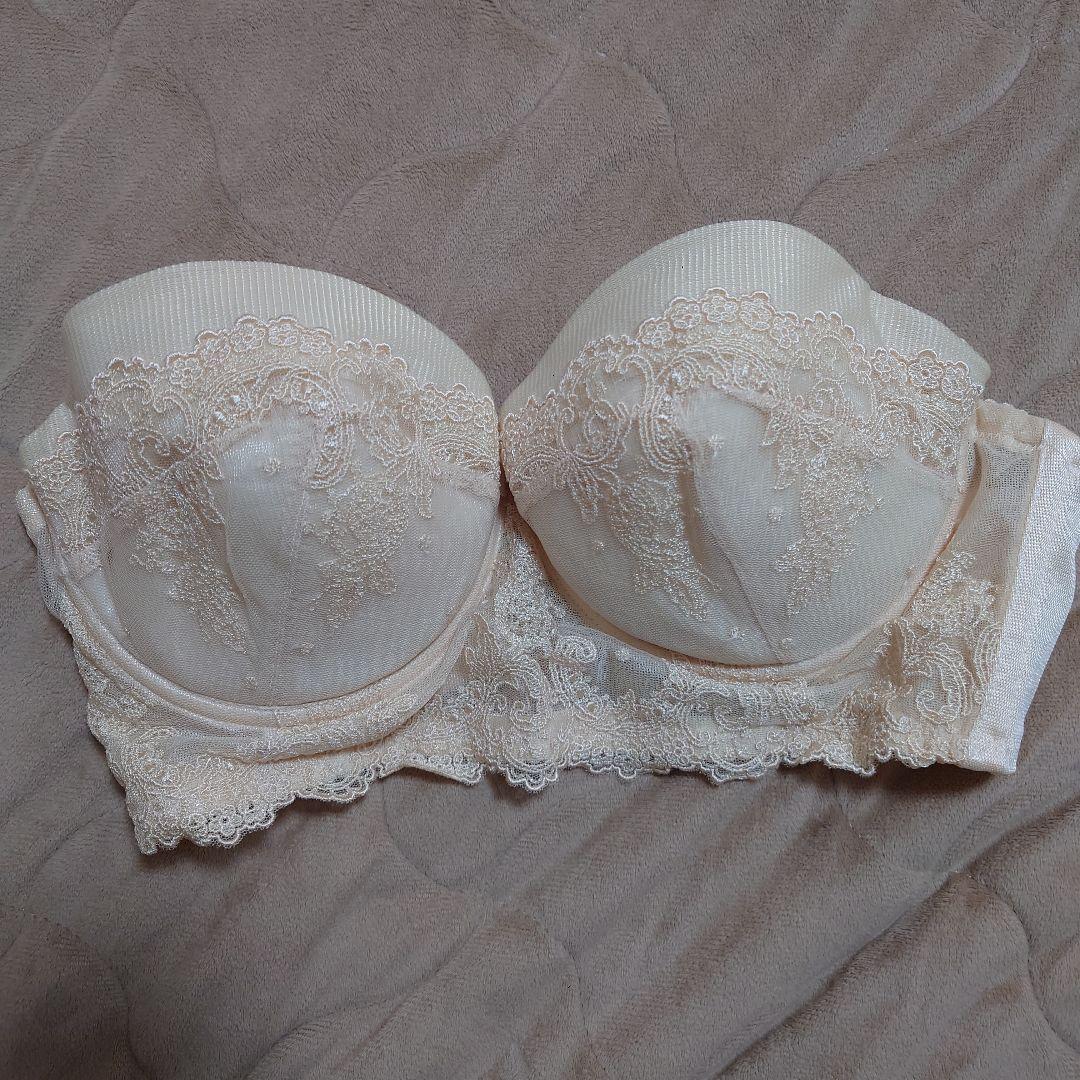 まりそ フォーシスアンドカンパニー ブライダルインナー セット