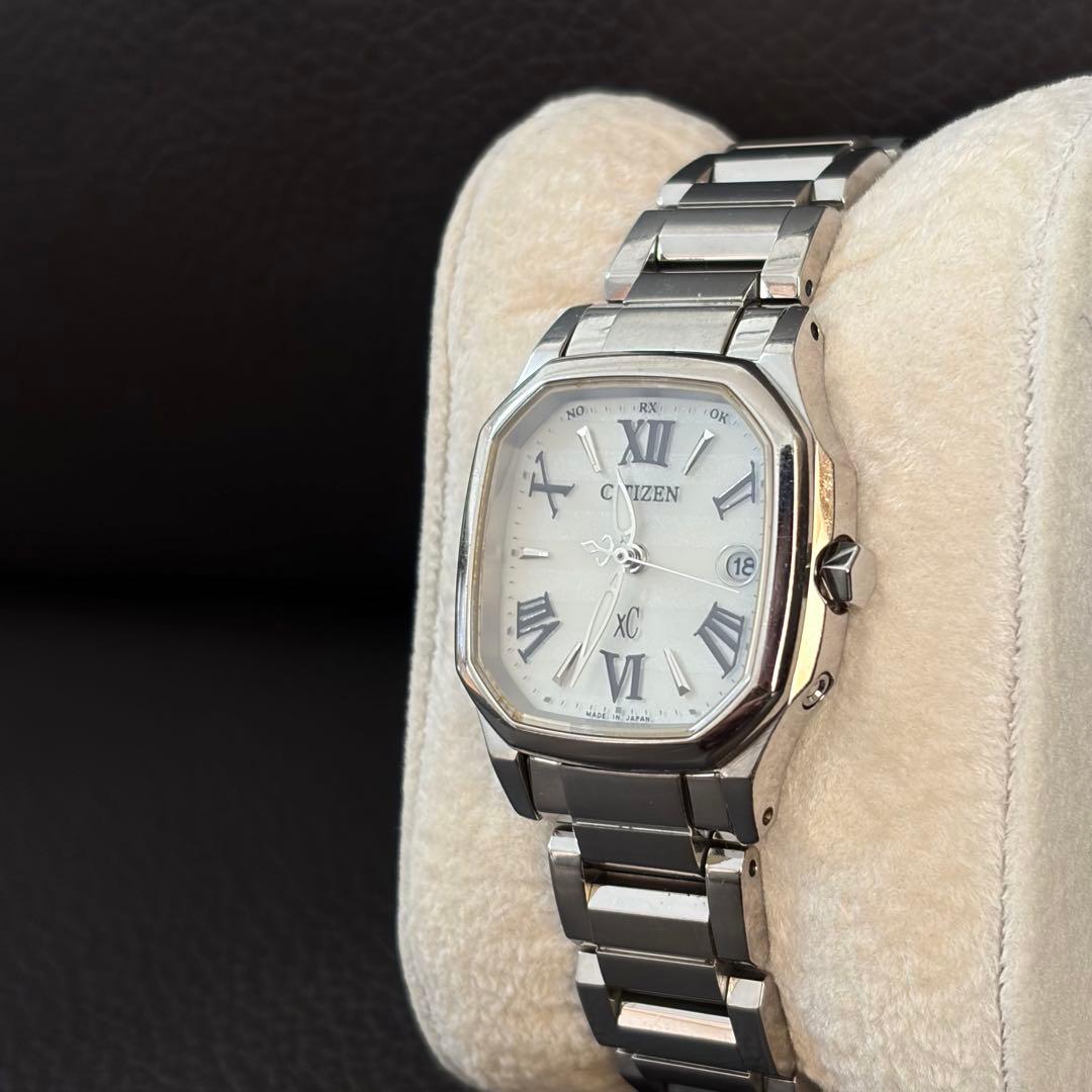 美品 シチズン クロスシー xC 電波ソーラー シルバー レディース