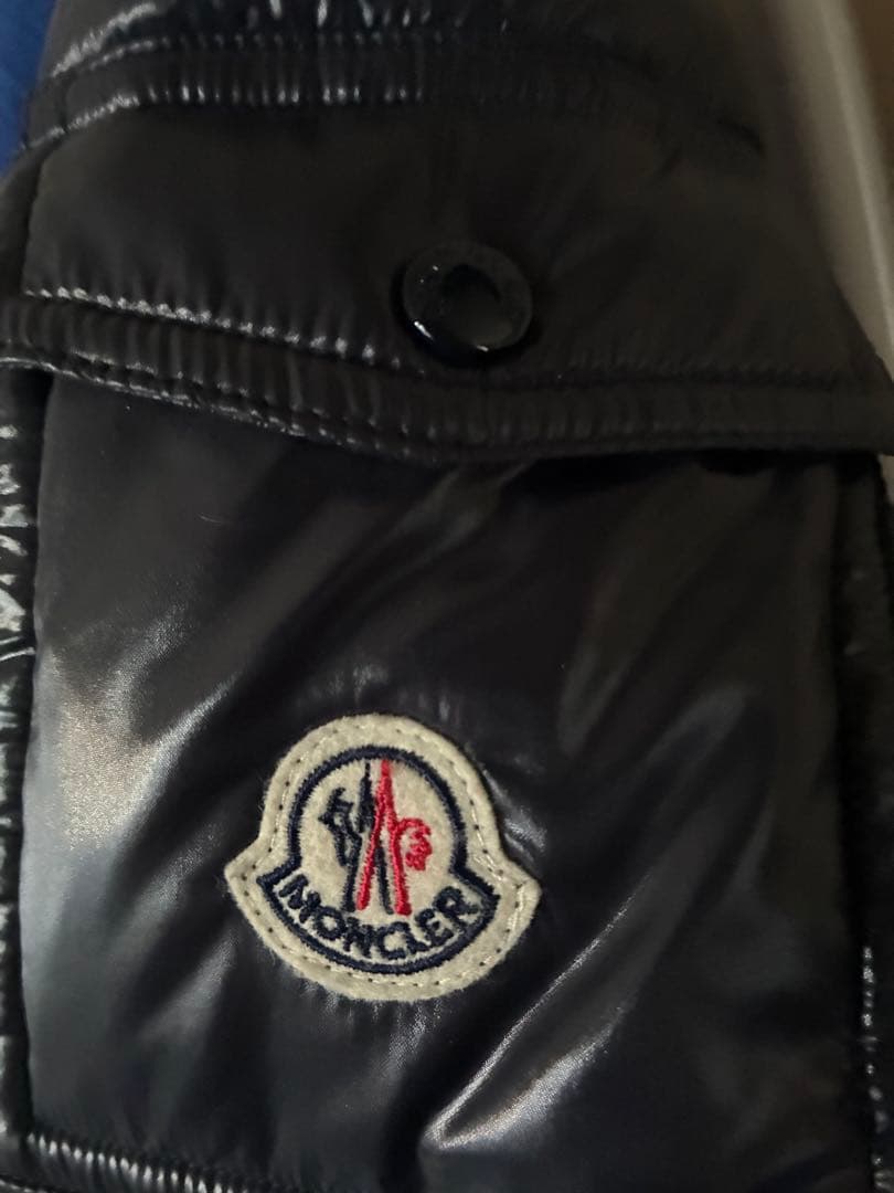 最終お値下げ　モンクレール MANTELLA マンテラ　ケープ　コート　ダウン