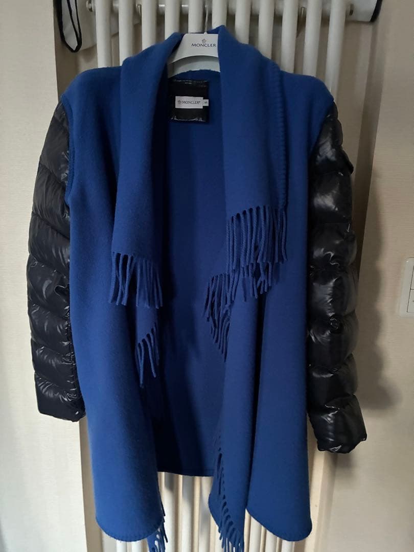 最終お値下げ　モンクレール MANTELLA マンテラ　ケープ　コート　ダウン