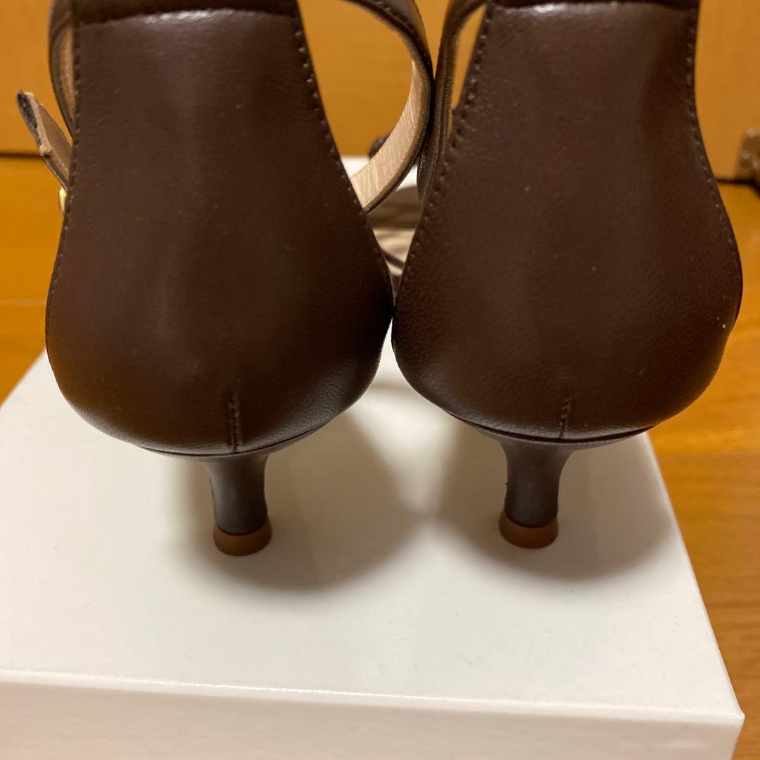 【(^^)】NEBULONI ブラウン ストラップサンダル