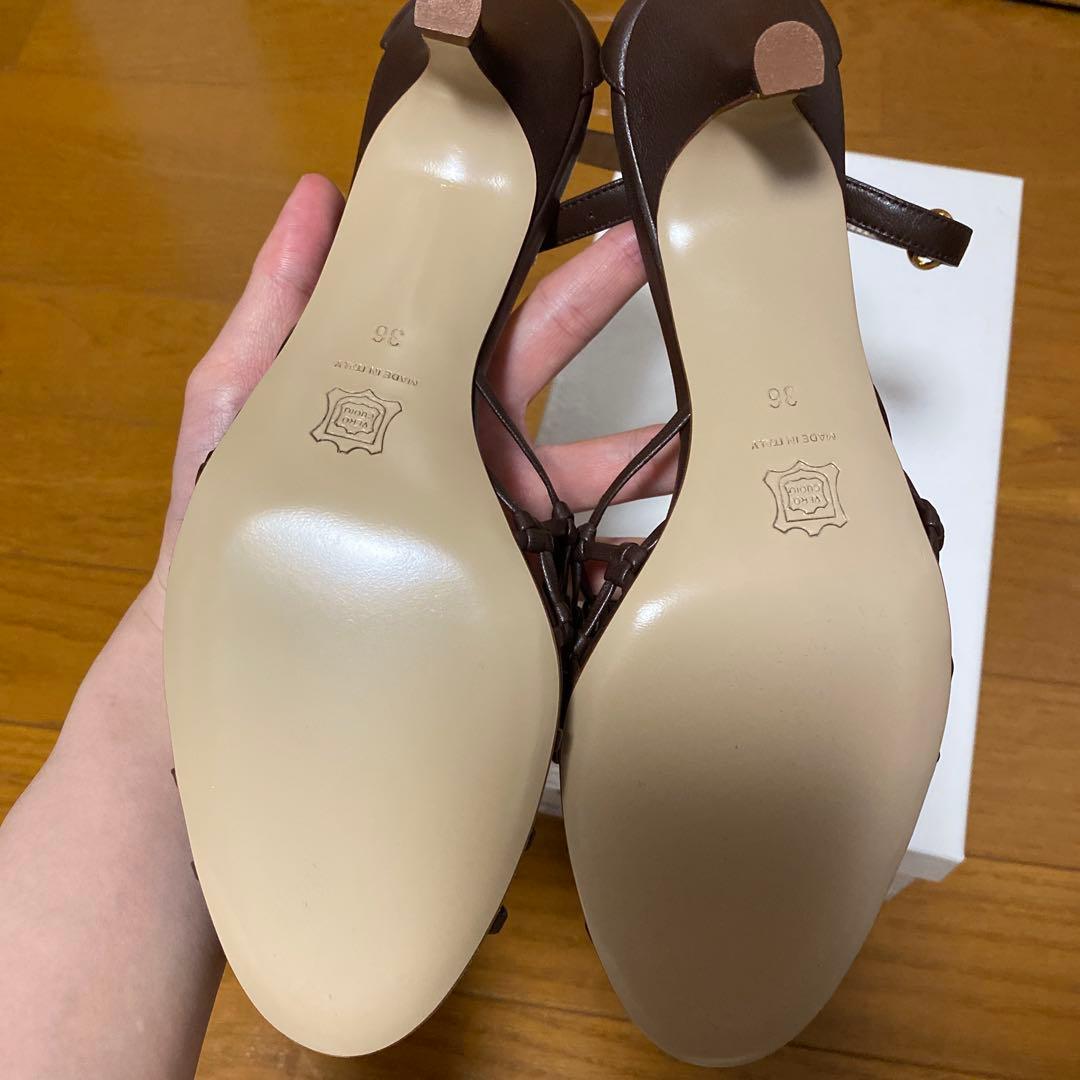 【(^^)】NEBULONI ブラウン ストラップサンダル