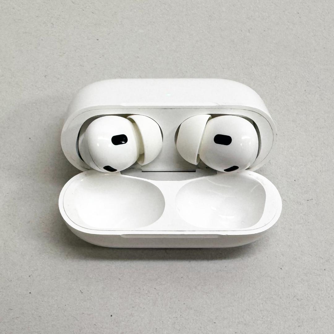 AirPods Pro 2nd 充電ケース2個付き