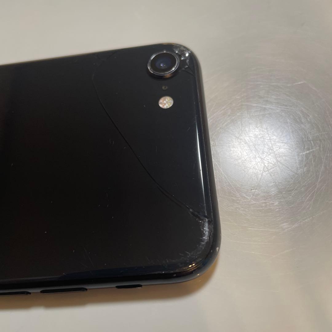 【ジャンク】iPhone SE 第2世代 SE2 64GB ブラック 画面割れ