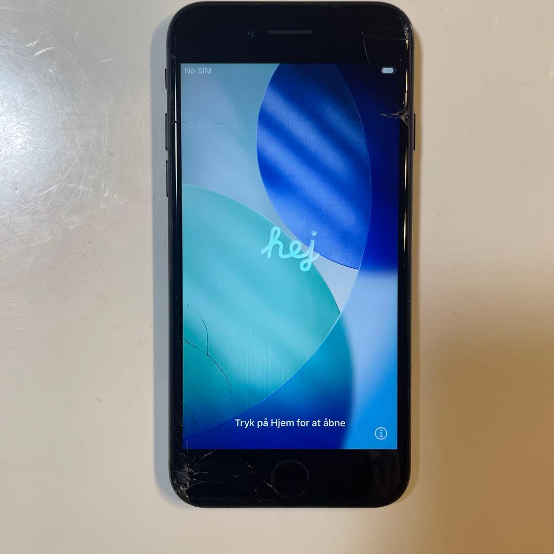 【ジャンク】iPhone SE 第2世代 SE2 64GB ブラック 画面割れ