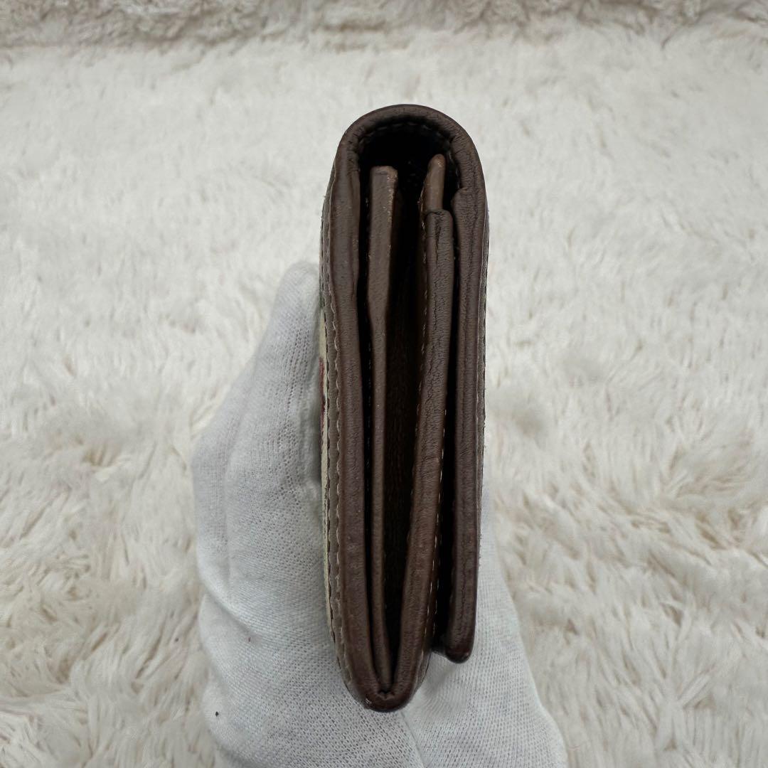✨箱あり✨美品　グッチ　長財布　二つ折り財布　フローラ　キャンバス　茶色　白