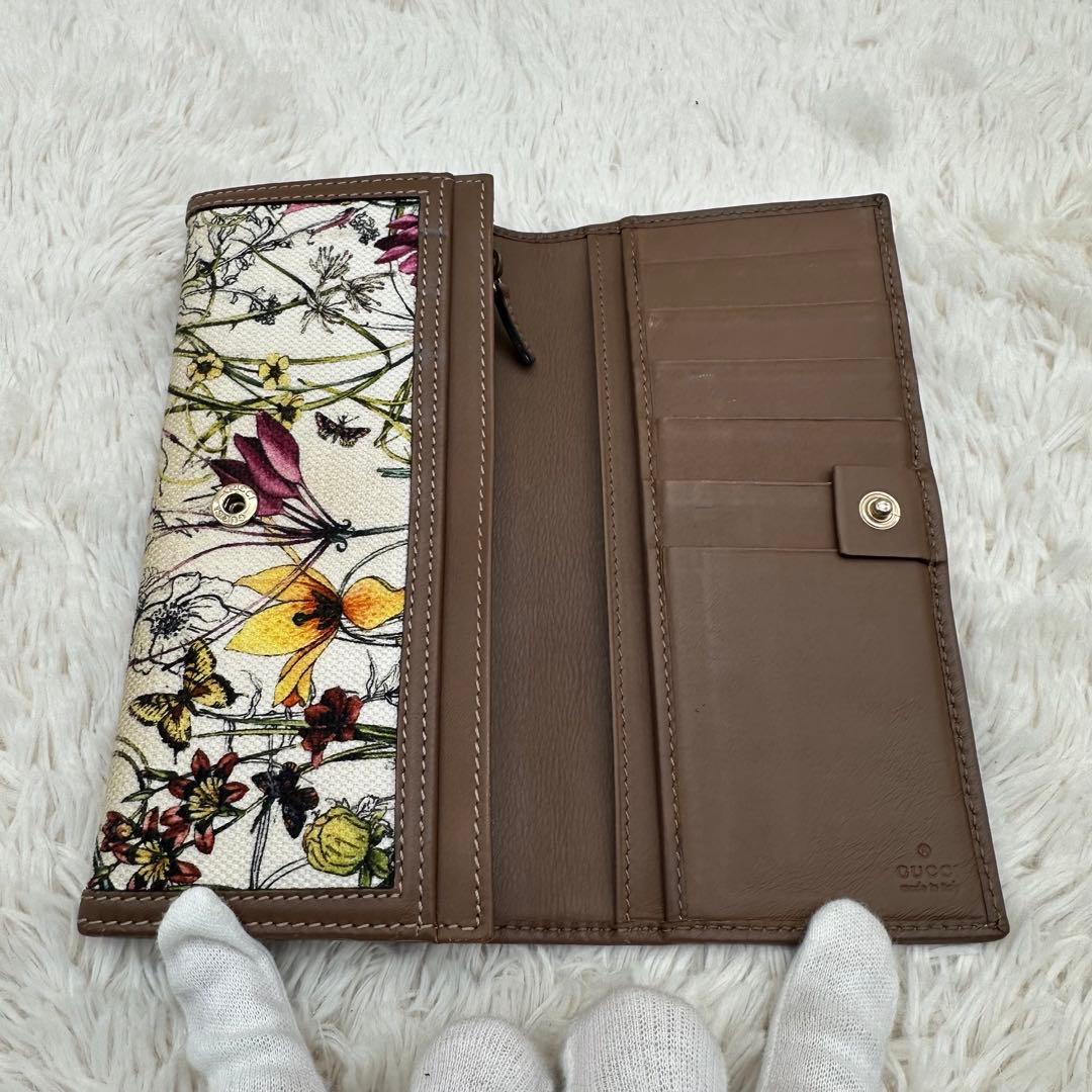 ✨箱あり✨美品　グッチ　長財布　二つ折り財布　フローラ　キャンバス　茶色　白
