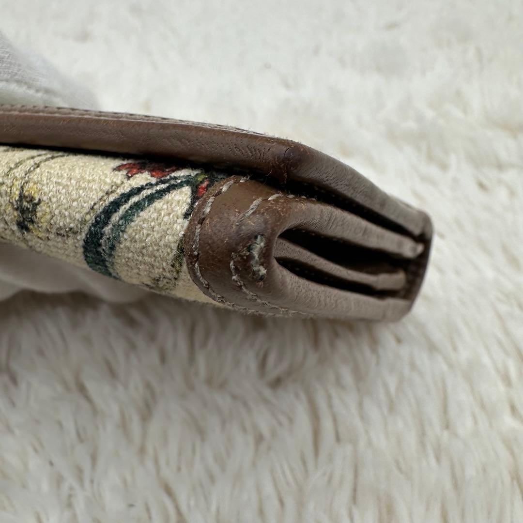 ✨箱あり✨美品　グッチ　長財布　二つ折り財布　フローラ　キャンバス　茶色　白