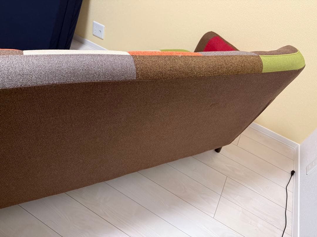 美品最終値下げ！3人掛けソファ　不二貿易 パッチワークソファ　（オットマン付き）