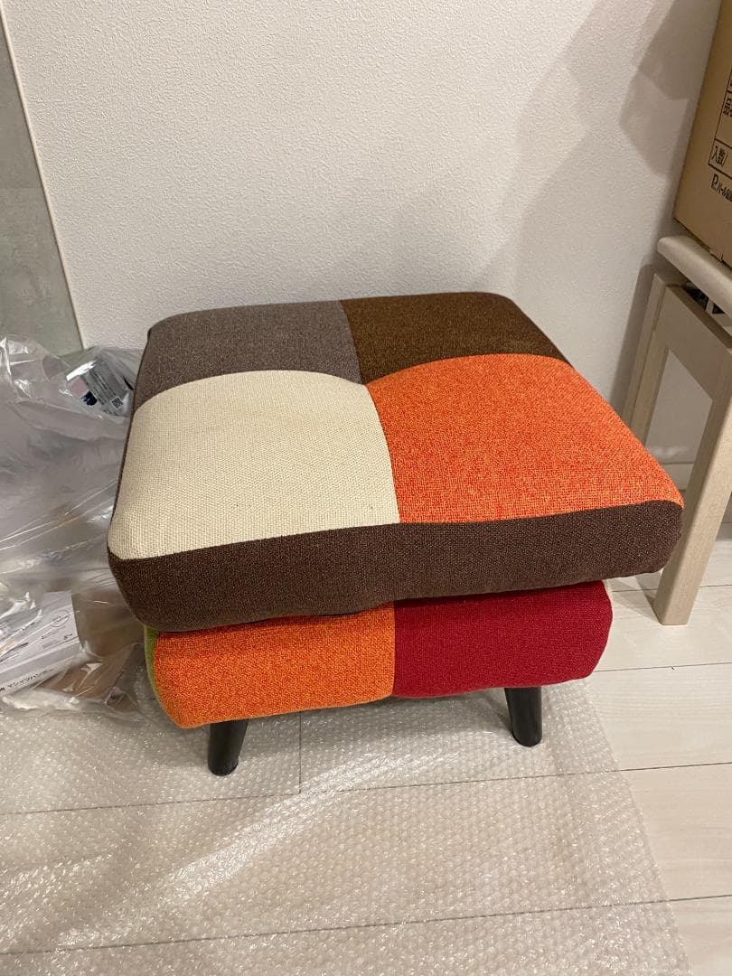 美品最終値下げ！3人掛けソファ　不二貿易 パッチワークソファ　（オットマン付き）