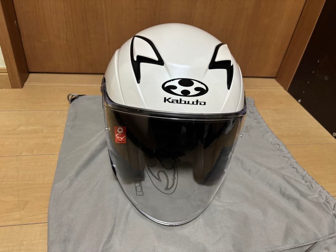 Kabuto EXCEED パールホワイト Ｍサイズ