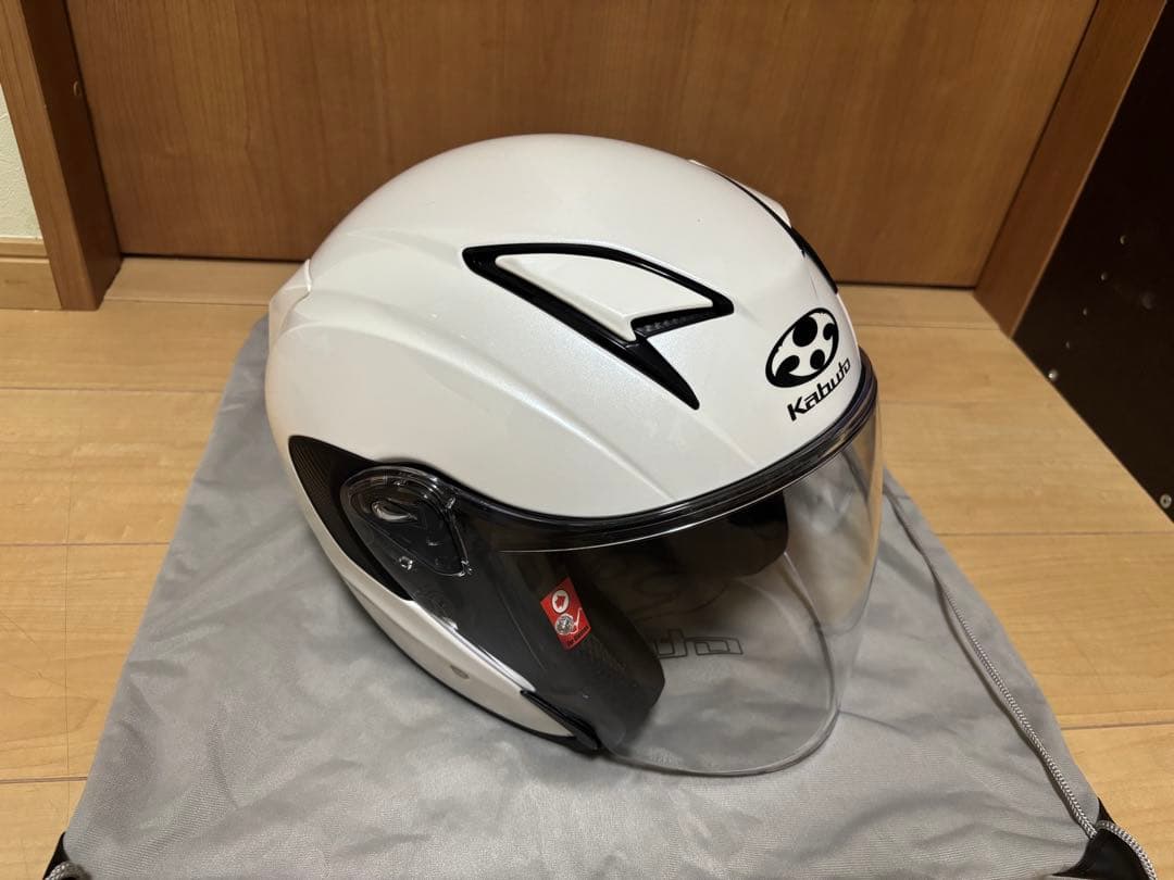 Kabuto EXCEED パールホワイト Ｍサイズ