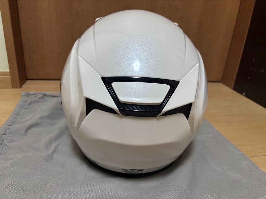 Kabuto EXCEED パールホワイト Ｍサイズ