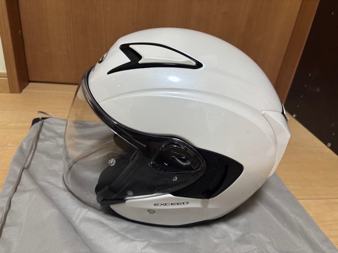 Kabuto EXCEED パールホワイト Ｍサイズ