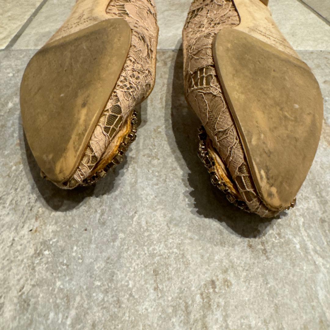 マノロブラニク ハンギシ フラット レース