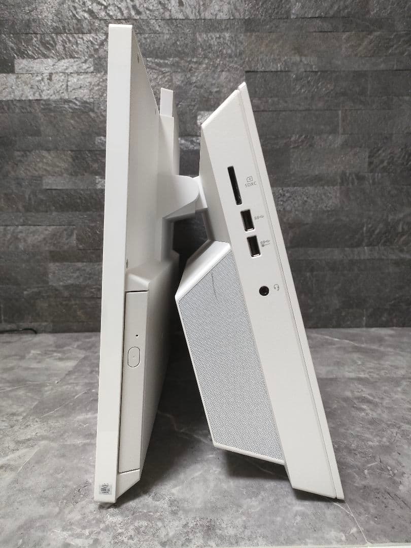 NEC LAVIE 美品 corei5 第10世代 新品メモリ16　新品SSD