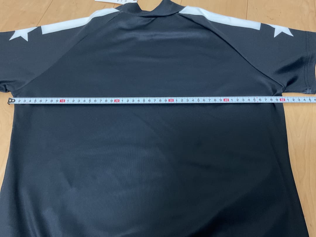 V12 レディース　半袖モックネック　新品タグつき