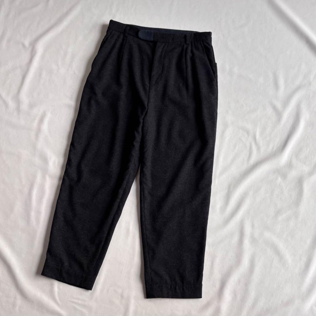 パンツ Dulcamara asymmetry pocket wool slacks