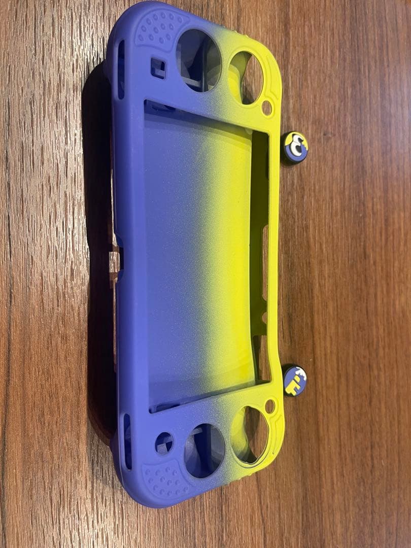 d*7様 外観美品 Nintendo Switch Lite イエロー