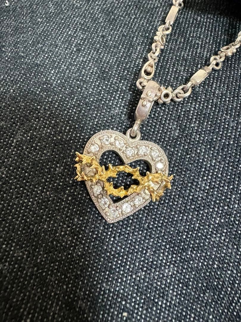 lose hate ハート型クリスタルネックレス