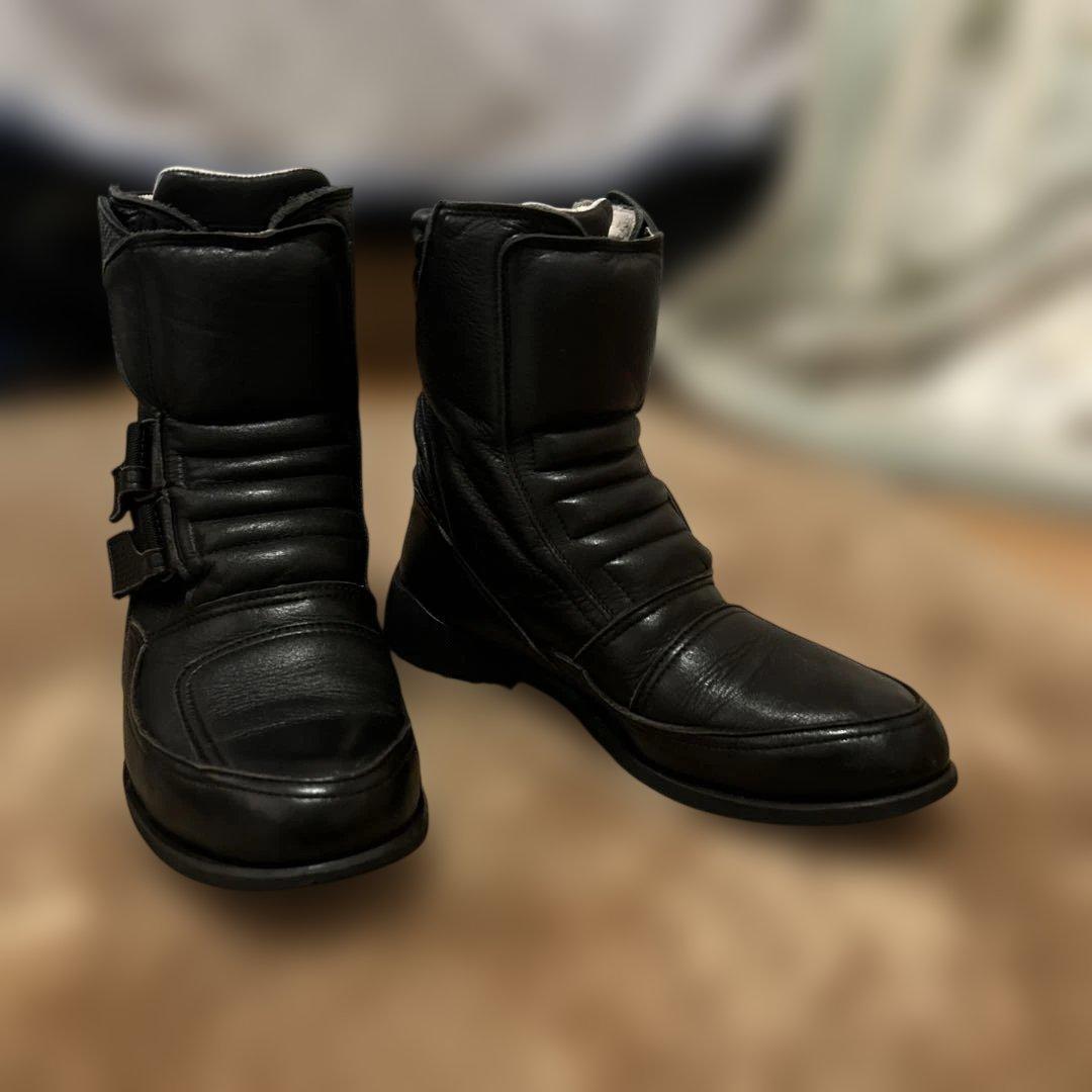 クシタニ レザーブーツ