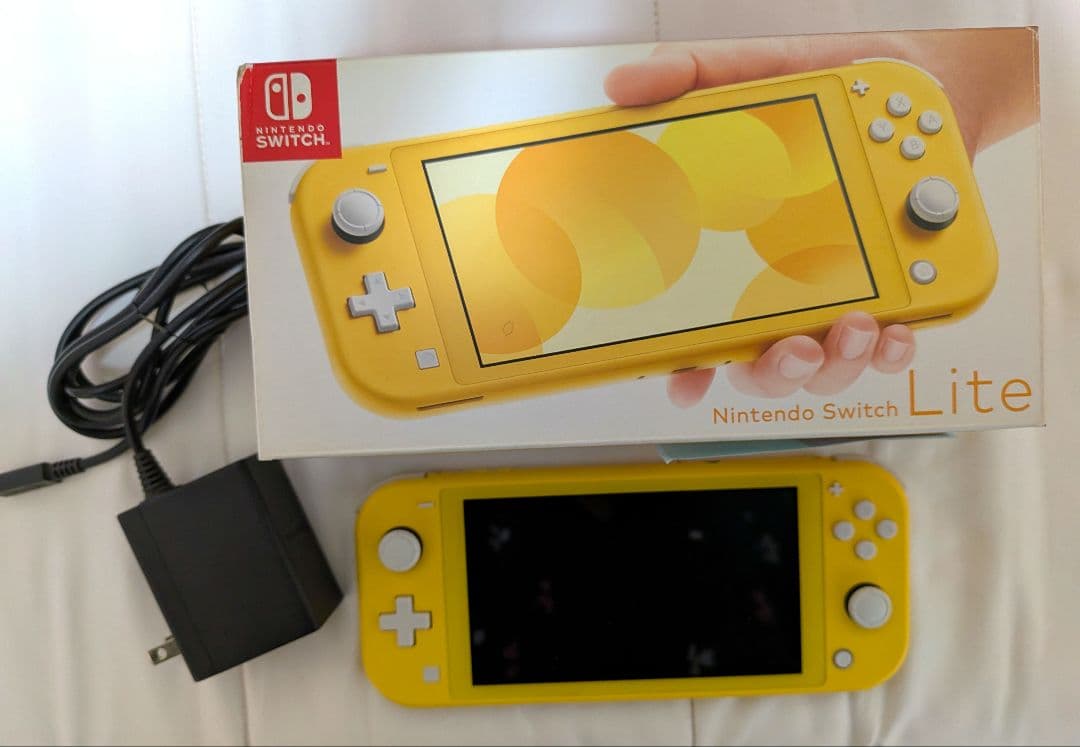 Nintendo Switch Lite イエロー 本体 ACアダプター 箱付き