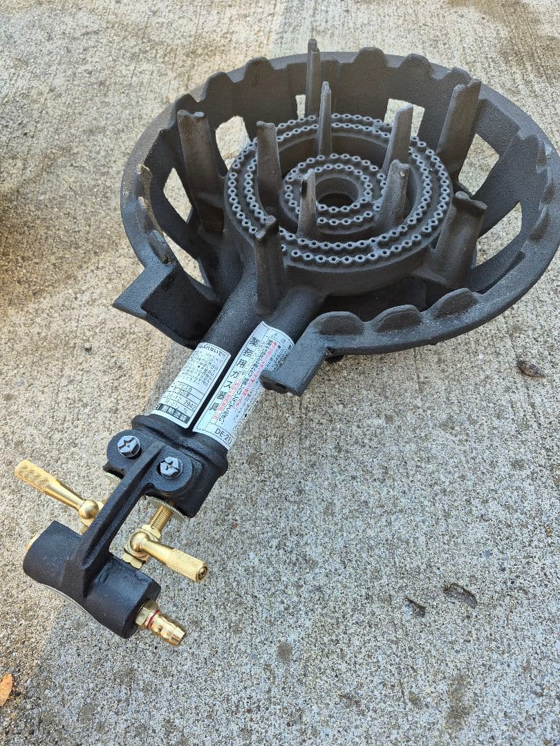 業務用　鋳物コンロ　LPガス