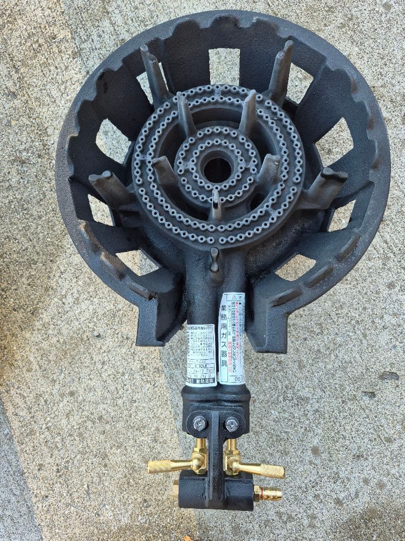 業務用　鋳物コンロ　LPガス