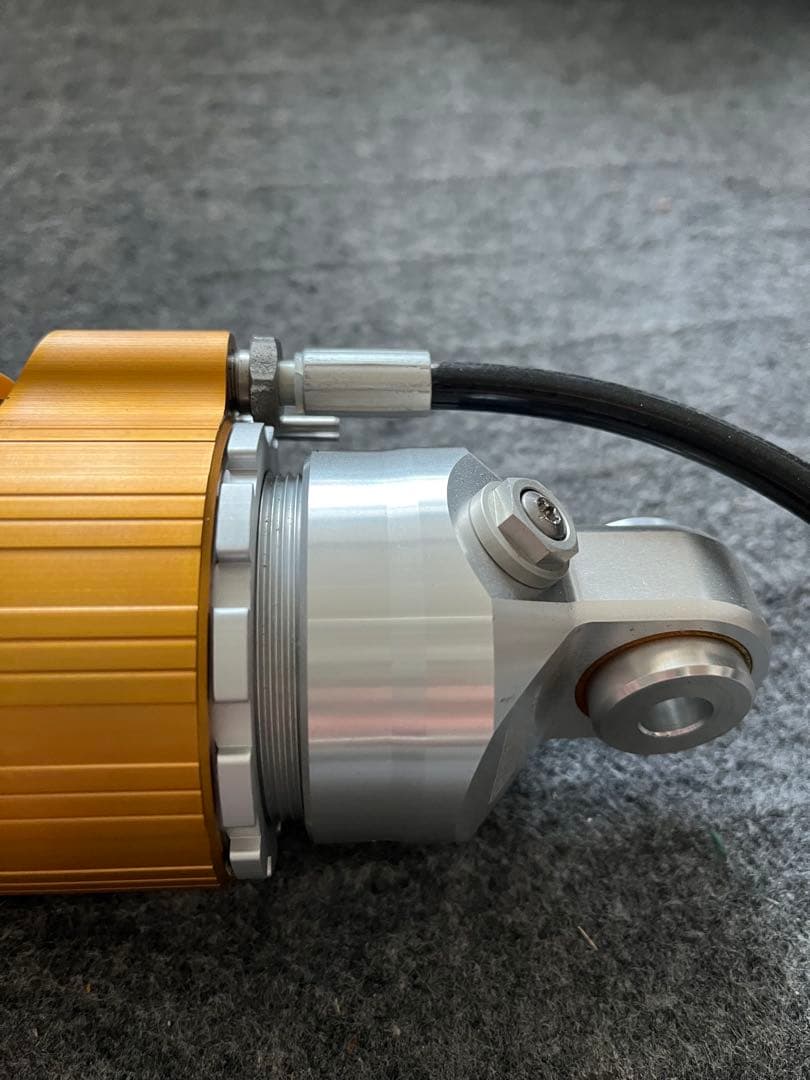 Z900RS cafe用OHLINS KA739リアショック