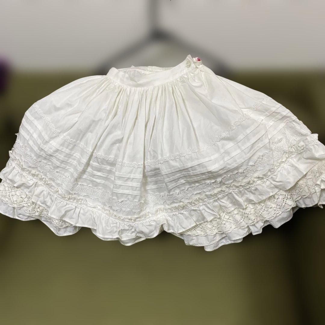 BABY THE STARS SHINE BRIGHTフリル付きホワイトスカート