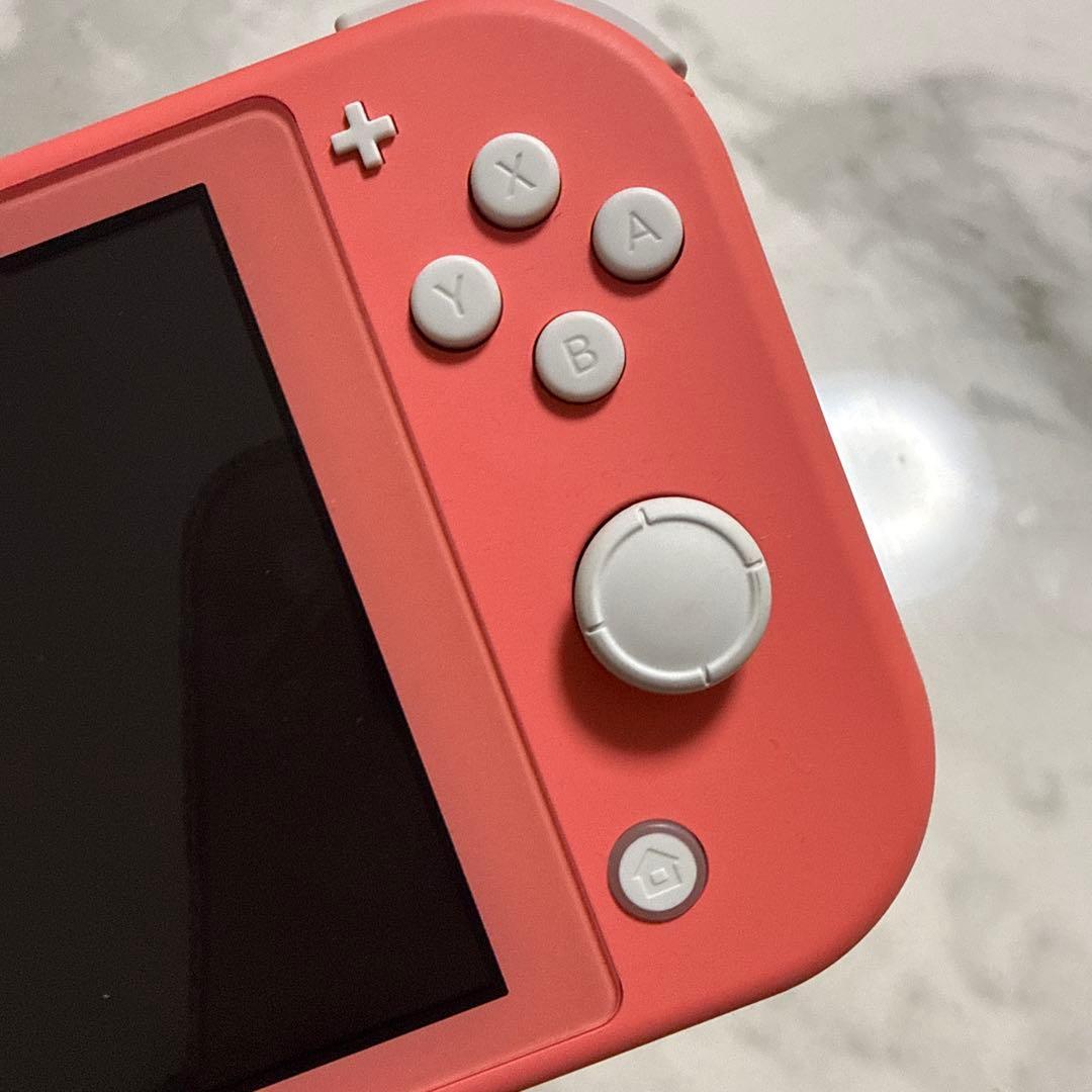 る 　Nintendo Switch Lite ピンク 充電器付き