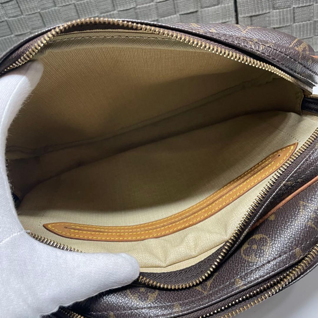 a*a様 Louis Vuitton リポーター　モノグラムショルダーバッグ