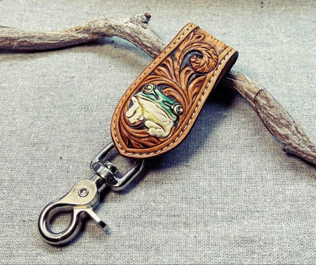 みう様オーダー　レザーカービング 2点