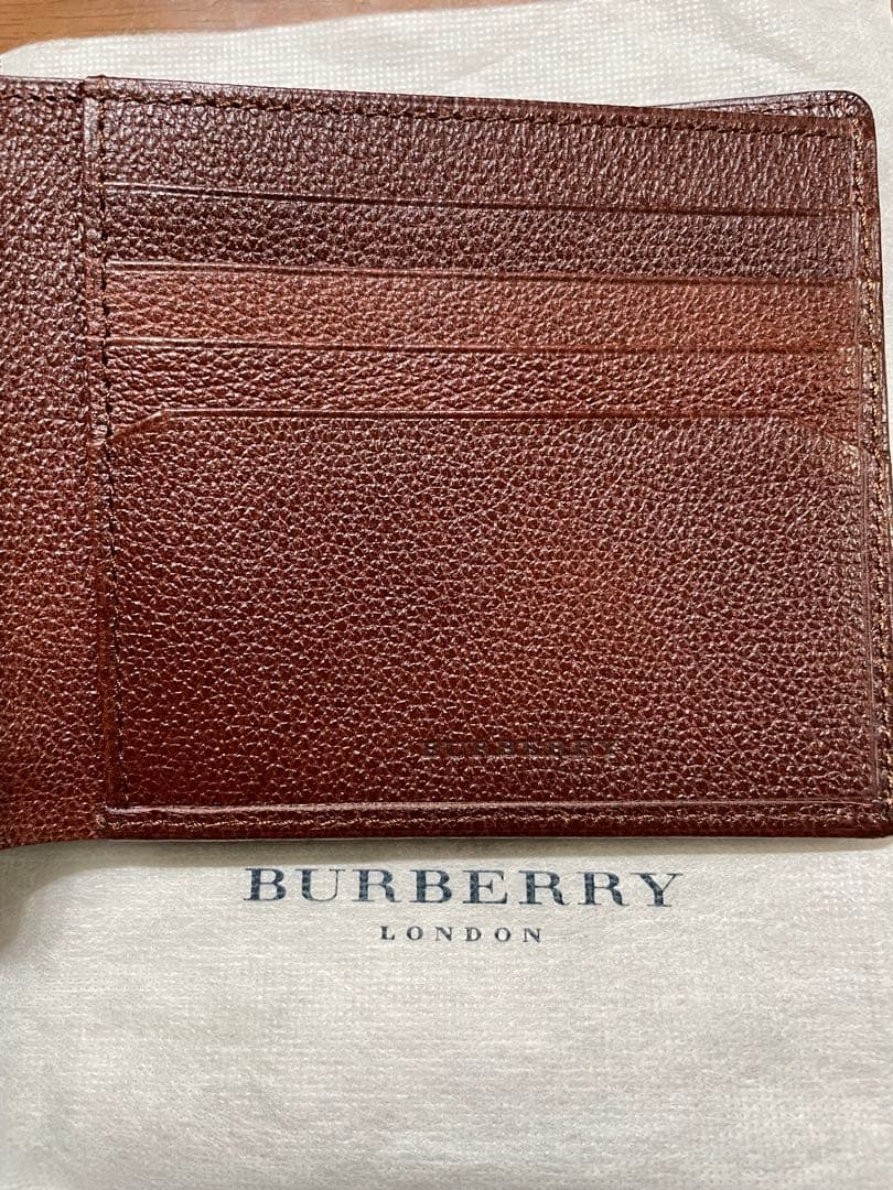 新春セール　未使用品　箱付BURBERRY LONDON 二つ折り財布 ブラウン