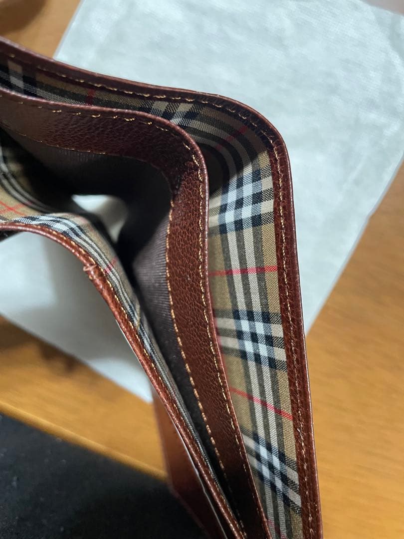 新春セール　未使用品　箱付BURBERRY LONDON 二つ折り財布 ブラウン