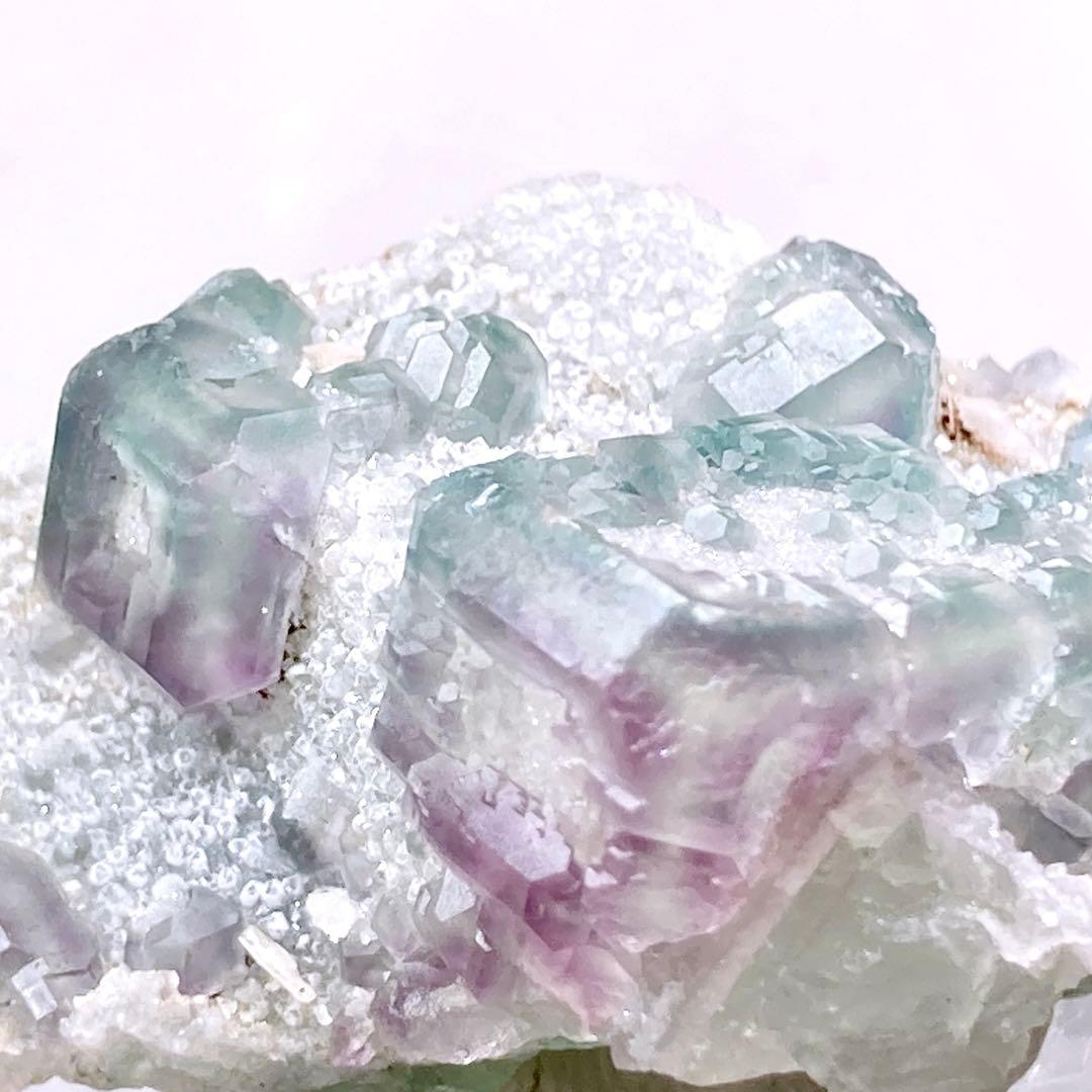 バ*チ様 『永春』　フローライト　蛍石　原石　鉱物標本　天然石　162