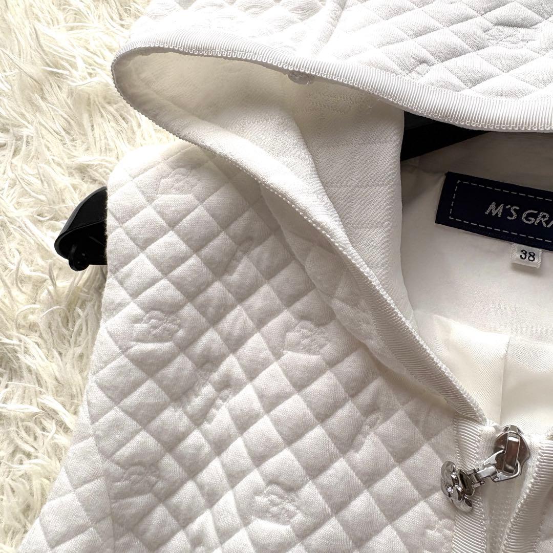 【美品】23年 リボン　カメリアダブルジップ　フード付きキルティングワンピース