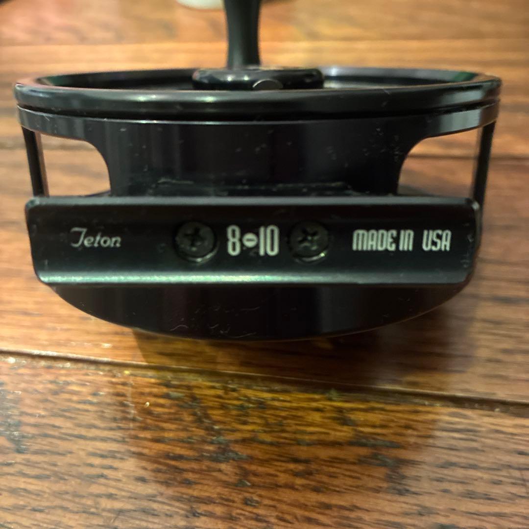 Teton 8-10 フライリール ブラック