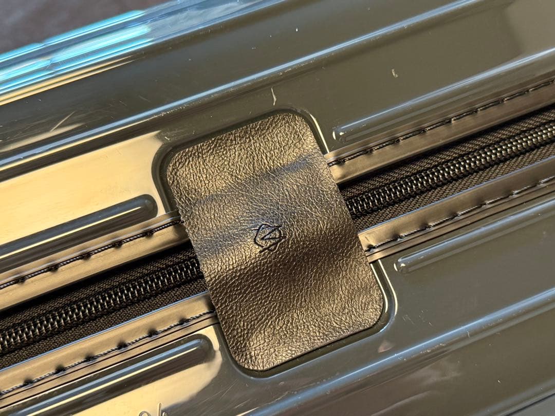 (Kico)リモワ RIMOWA ESSENTIAL キャビンU 28L