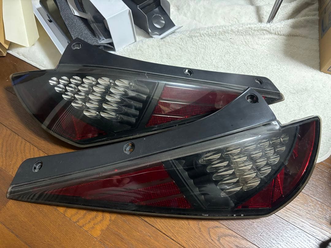 z33 テールランプ　LED