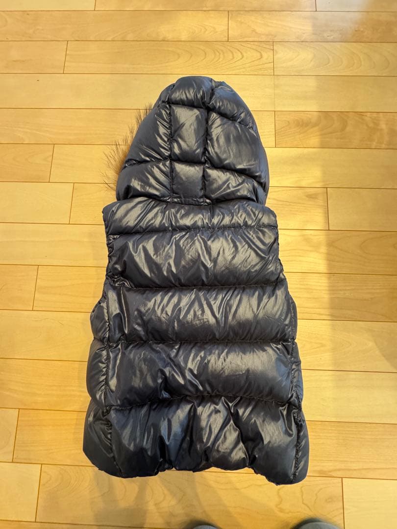 美品　TATRAS タトラス　ファー付きダウンベスト